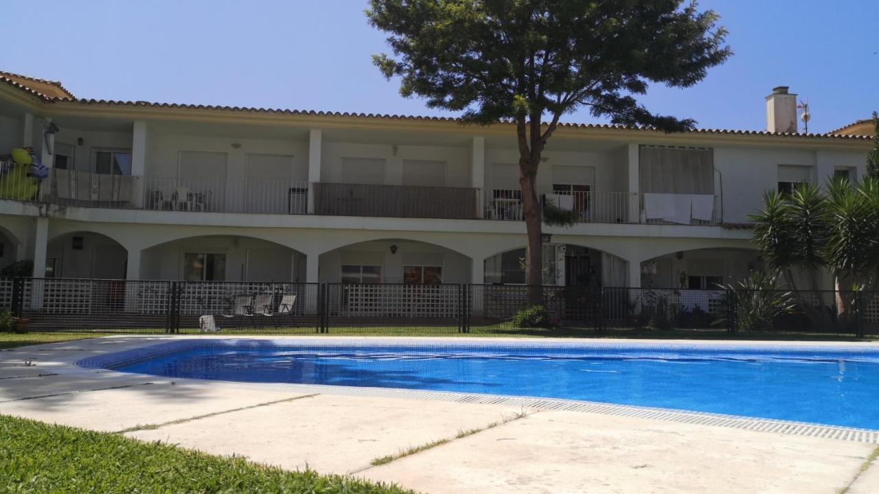 Entres Dos Paraisos: Zahara De Los Atunes Y Tarifa La Zarzuela Exterior foto